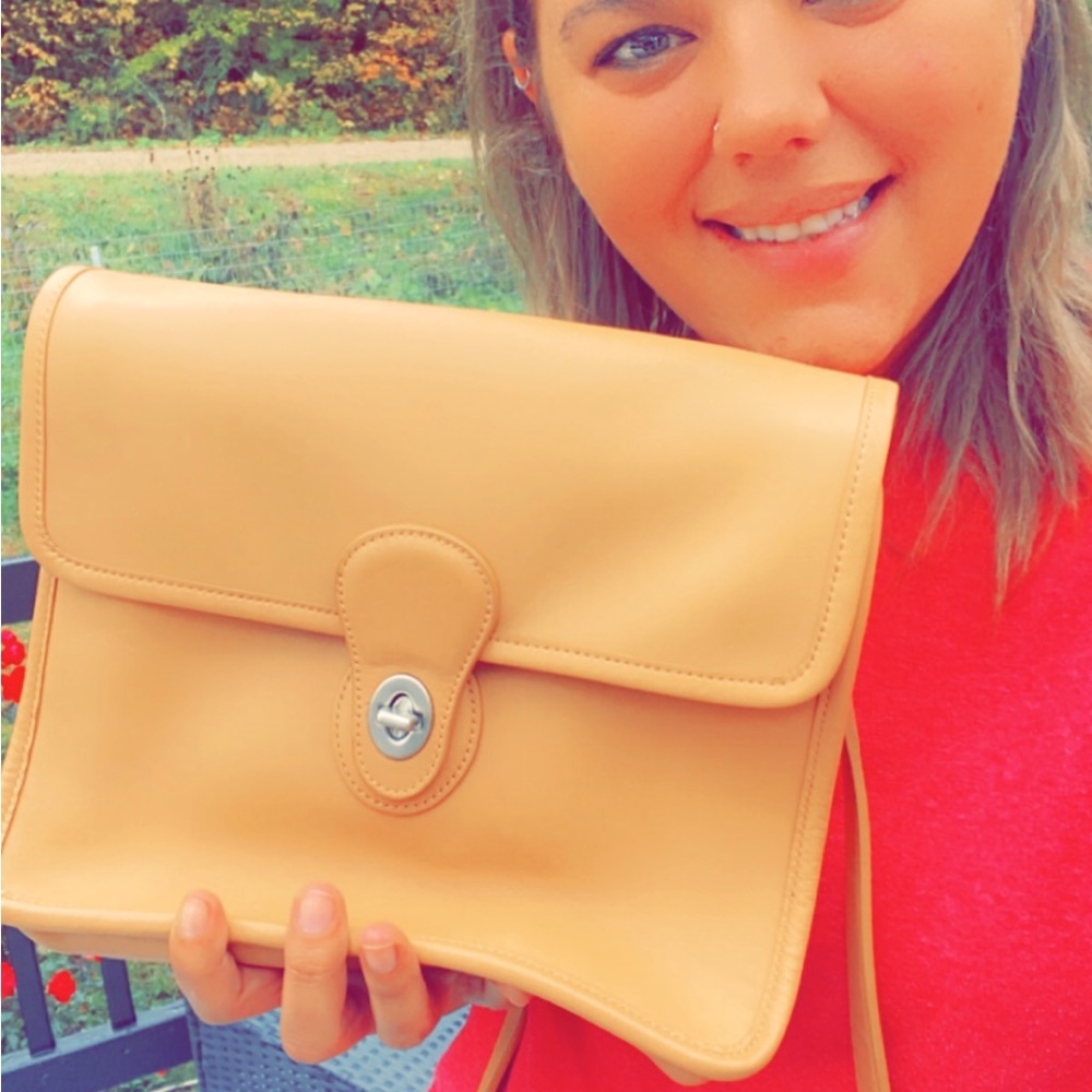 Vintage coach Willis bag